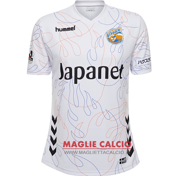 nuova seconda divisione magliette varen nagasaki 2018-2019