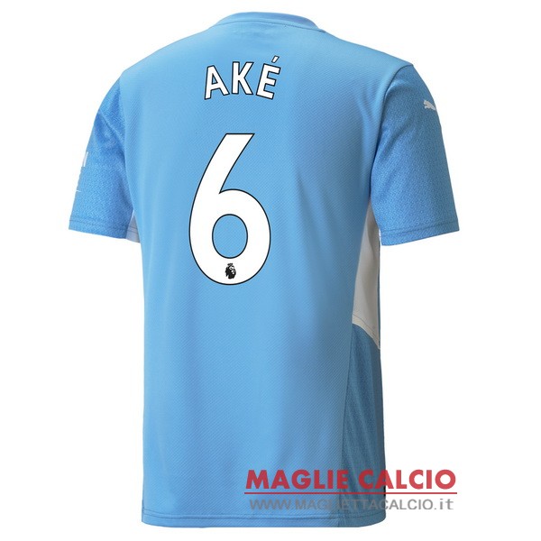 nuova maglietta manchester city 2021-2022 ake 6 prima