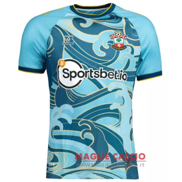 nuova seconda divisione magliette southampton 2022-2023