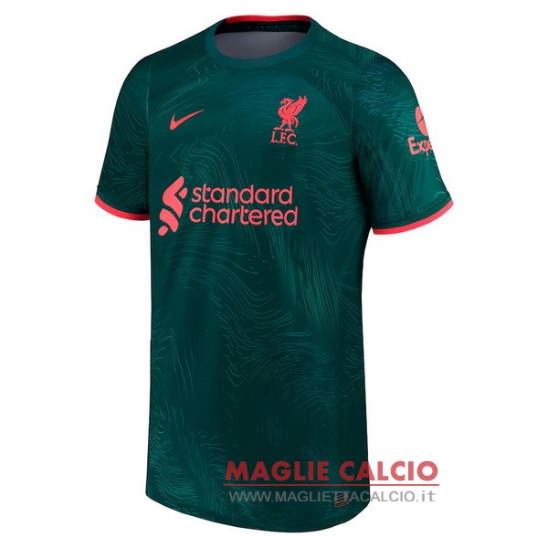 nuova terza divisione magliette liverpool 2022-2023