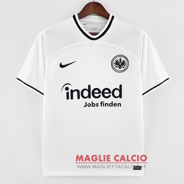 nuova prima divisione magliette eintracht frankfurt 2022-2023