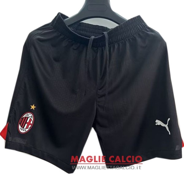 nuova prima giocatori pantaloni ac milan 2023-2024