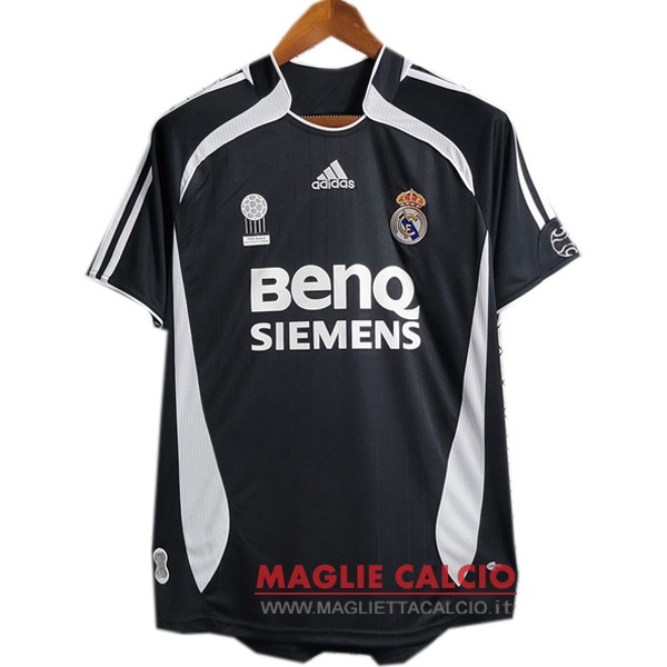 nuova seconda divisione magliette real madrid retro 2006-2007