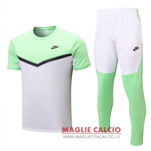 nuova formazione set completo magliette nike 2022-2023 verde bianco