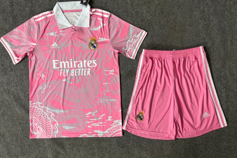 nuova speciale divisione magliette real madrid set completo uomo 2025-2026 rosa nero