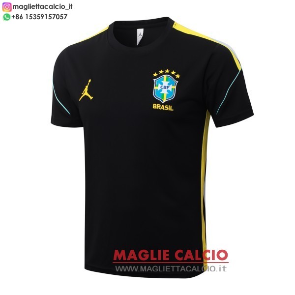 formazione divisione magliette brasile 2026 nero giallo