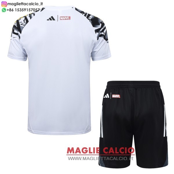 nuova formazione divisione maglietta set completo real madrid 2025-2026 bianco giallo nero
