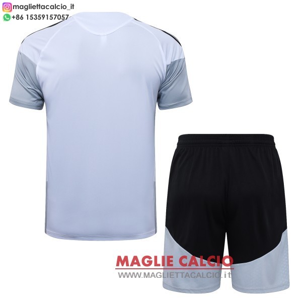 nuova formazione divisione maglietta set completo real madrid 2026-2027 bianco nero