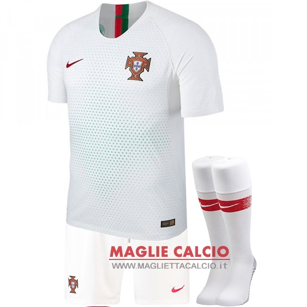 nuova seconda divisione magliette portogallo 2018（pantaloncini+calze）