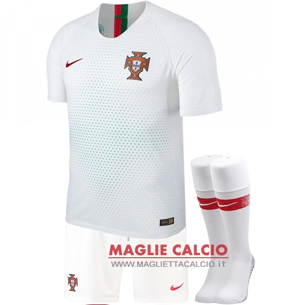 nuova seconda divisione magliette portogallo 2018（pantaloncini+calze）