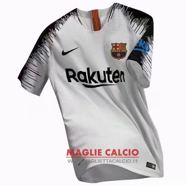 nuova magliette barcelona formazione 2018-2019 bianco